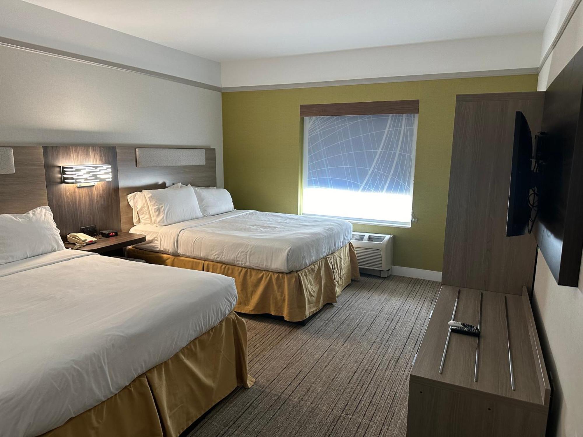 Holiday Inn Express Hotel & Suites San Dimas By Ihg Exterior photo